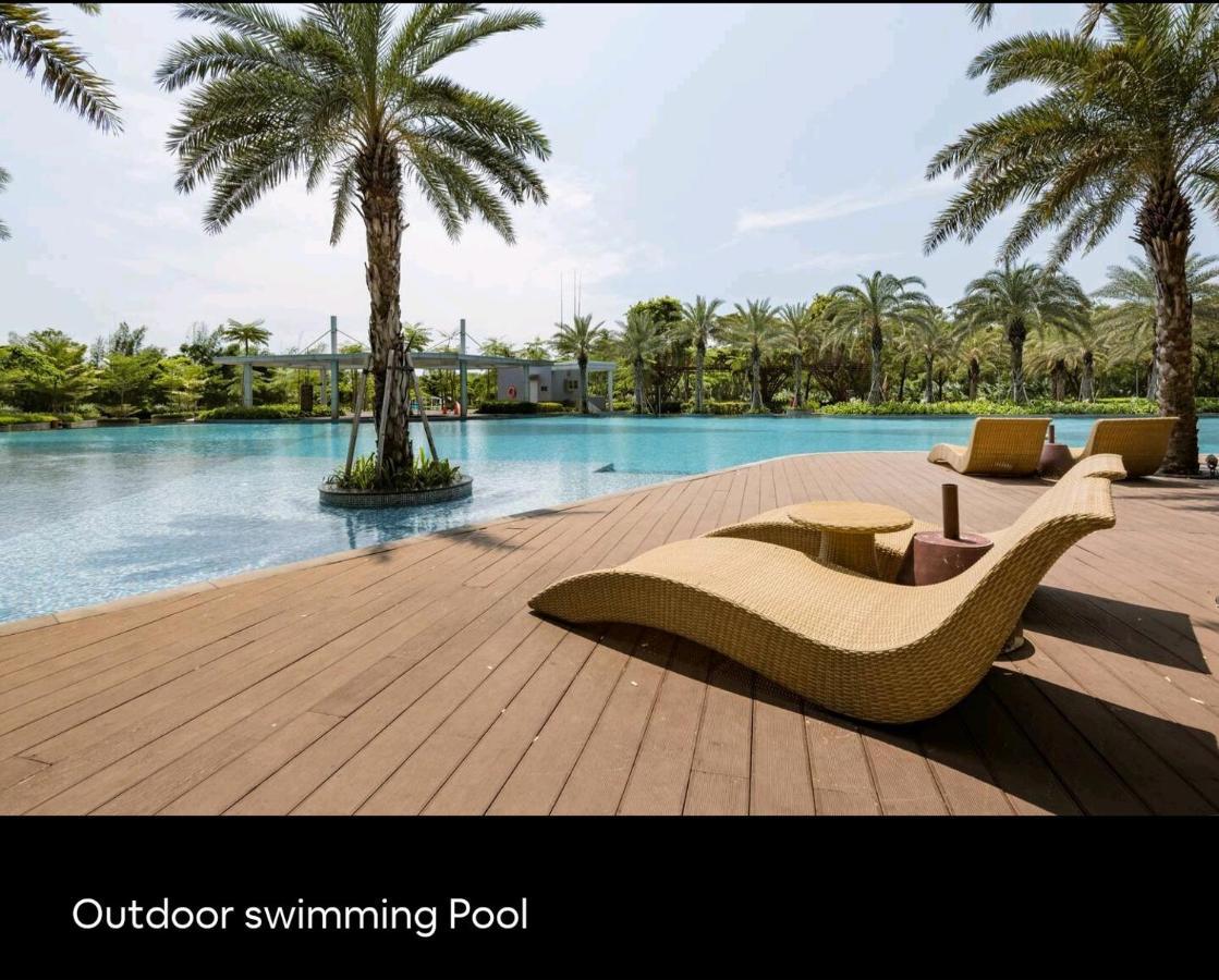 Studio Sea View Apartment At Gold Coast Pik By Mysweethome Jakarta Exterior foto