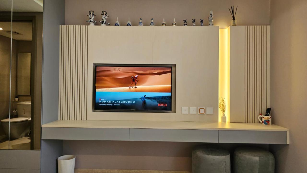 Studio Sea View Apartment At Gold Coast Pik By Mysweethome Jakarta Exterior foto